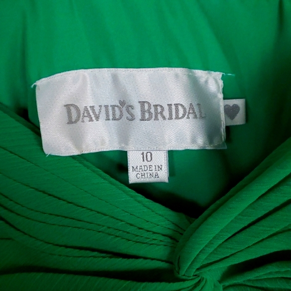 DAVIDS BRIDAL Pleated Hunter Green Gown - Picture 5 of 5